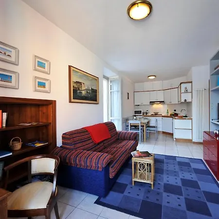 דירה Sleeps 4 מנאג'יו